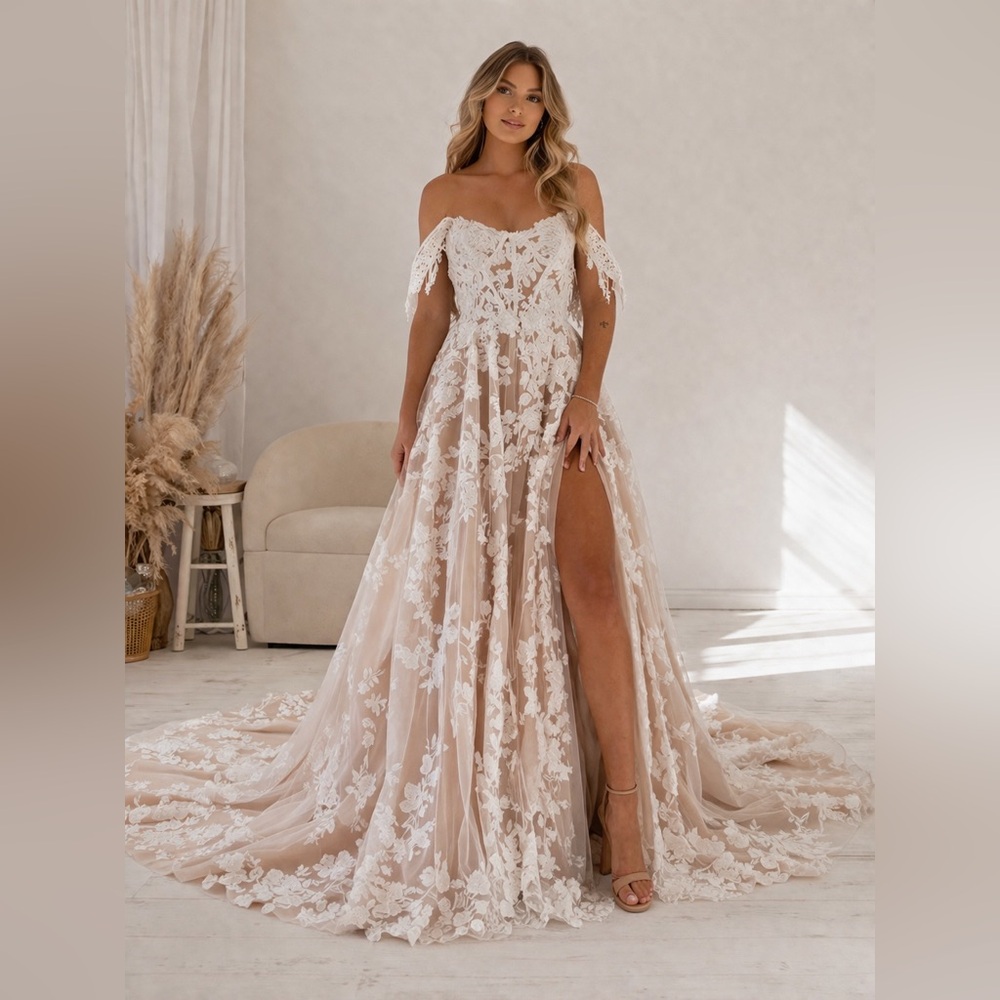 Boho Lace Wedding Dress Sz 12-Nude Underlay- Off Shoulder | High Slit | Designer